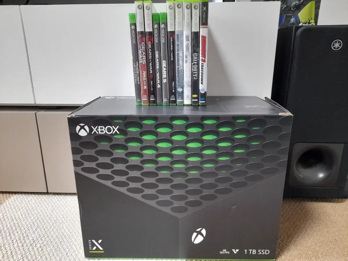 xbox series x + 기어스 오브 워 시리즈 등등